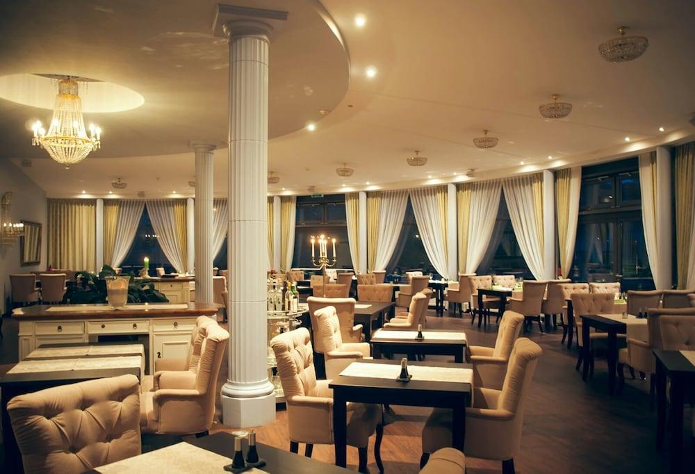 Hotel Prinzenpalais Bad Doberan Bagian luar foto