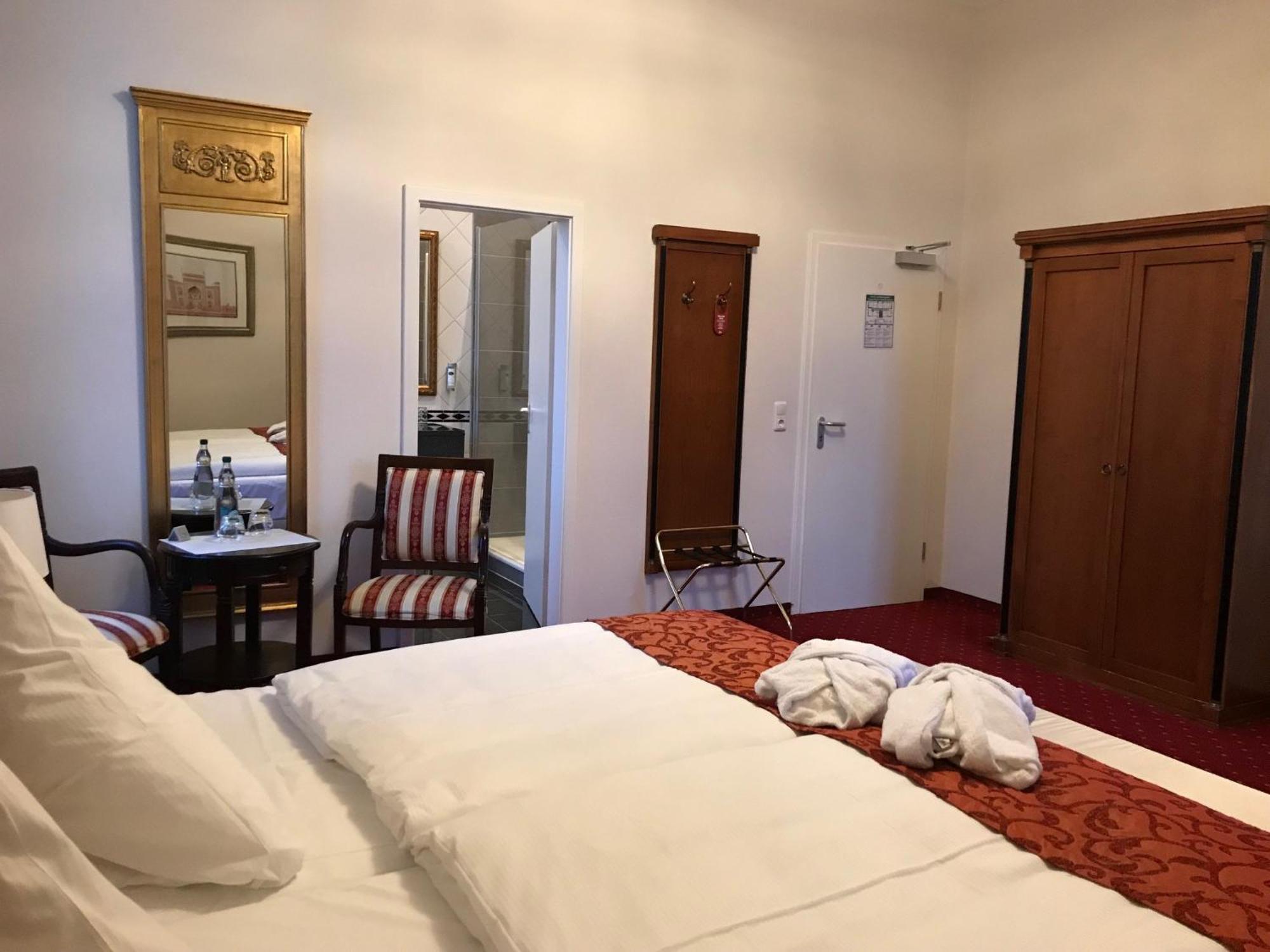 Hotel Prinzenpalais Bad Doberan Bagian luar foto