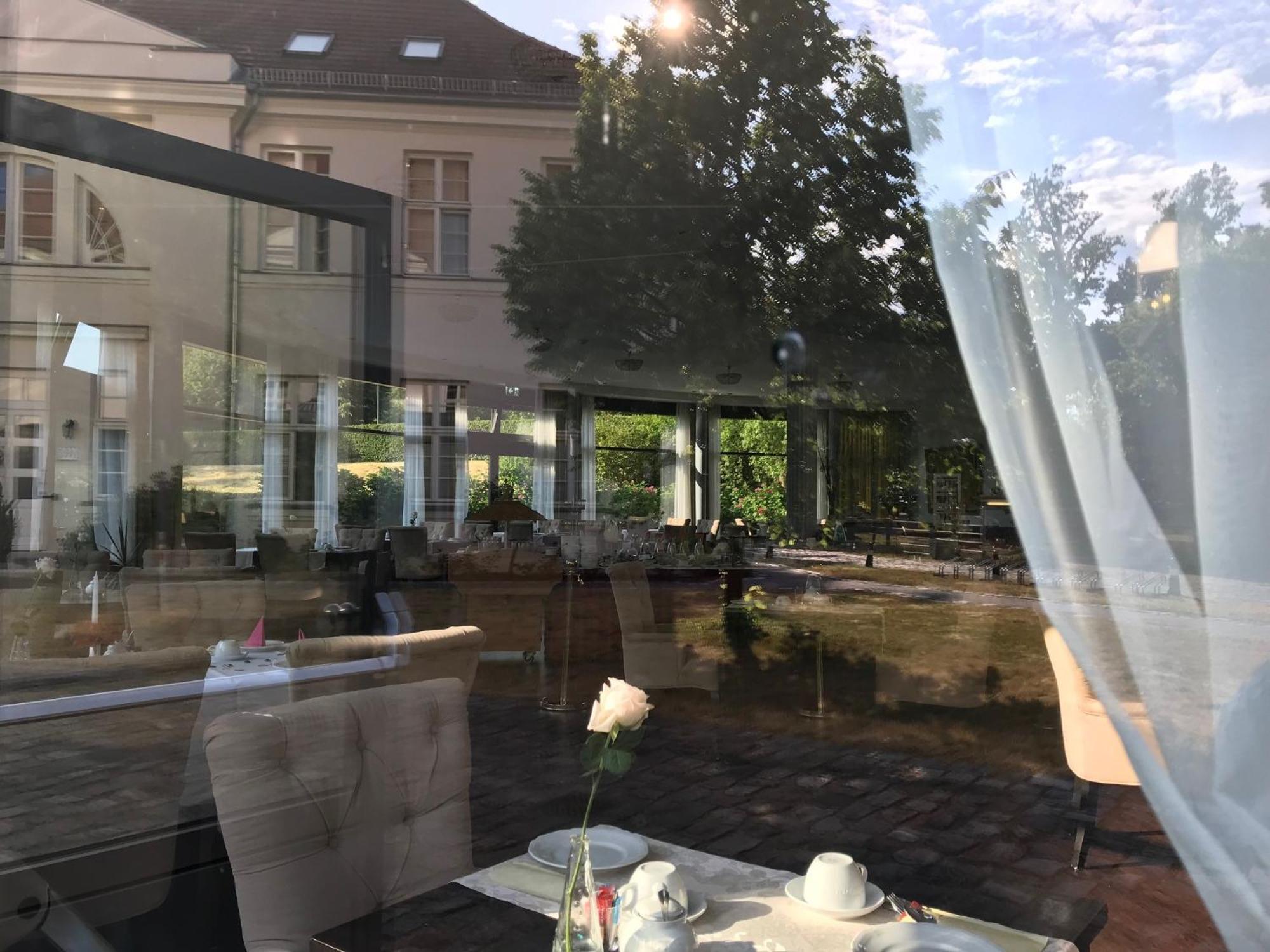 Hotel Prinzenpalais Bad Doberan Bagian luar foto