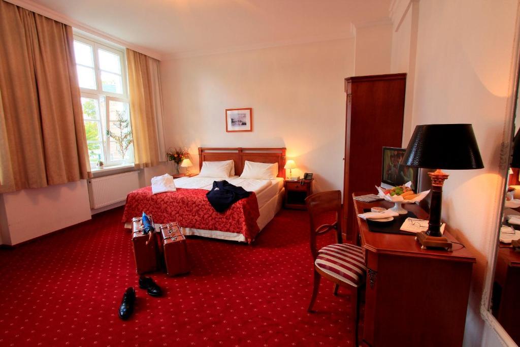 Hotel Prinzenpalais Bad Doberan Ruang foto